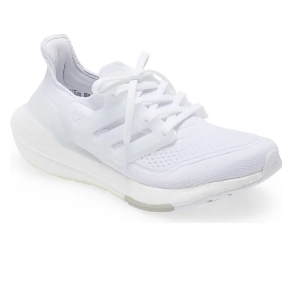 Adidas UltraBoost 21 Women’s Show